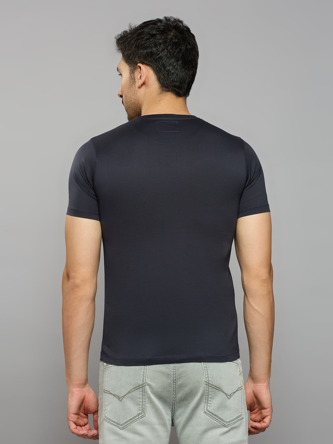 Men's Navy Solid Slim Fit T-Shirts