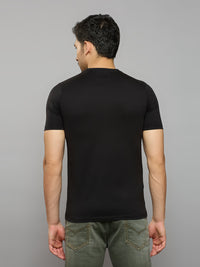 Men's Black Solid Slim Fit T-Shirts