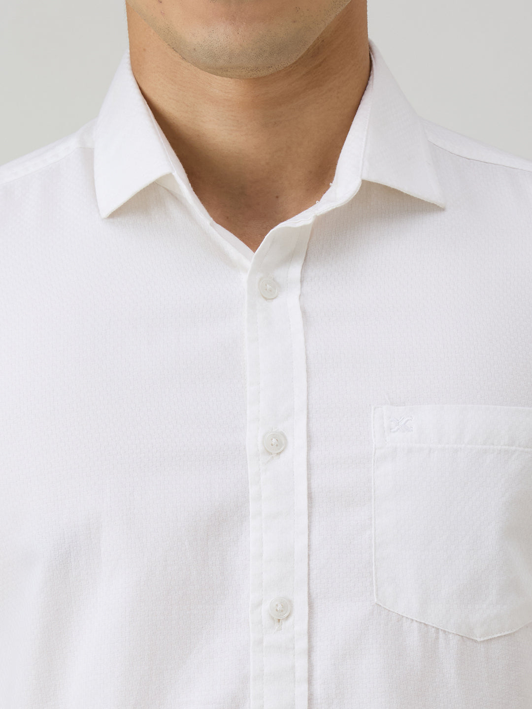 Men's White Solid Slim Fit Shirts