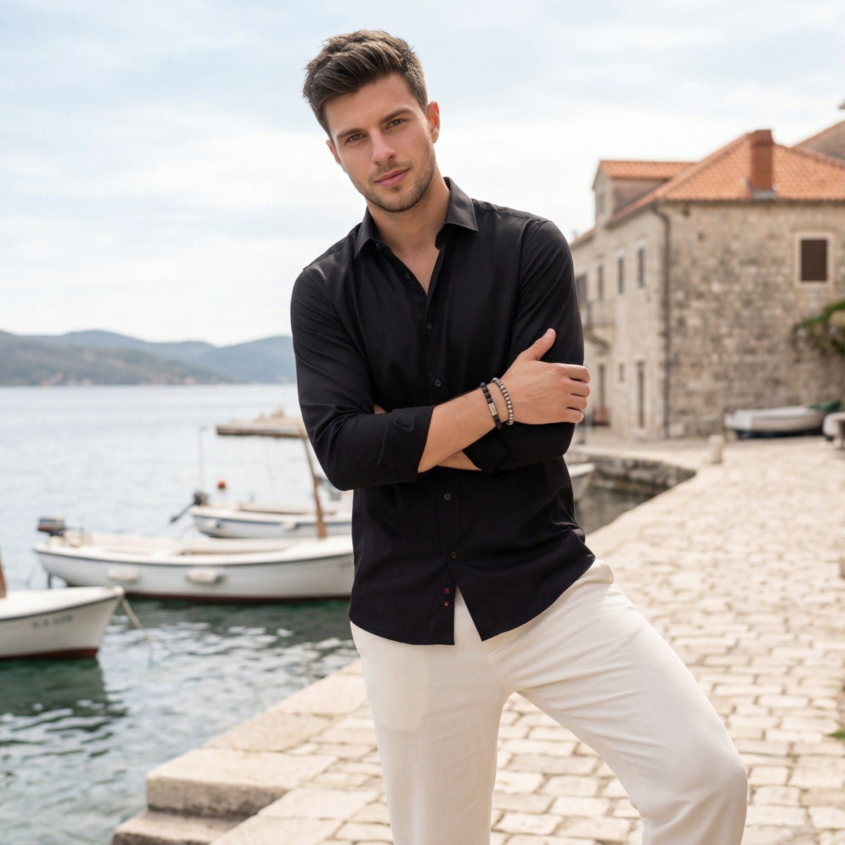 Men's Black Solid Slim Fit Shirts