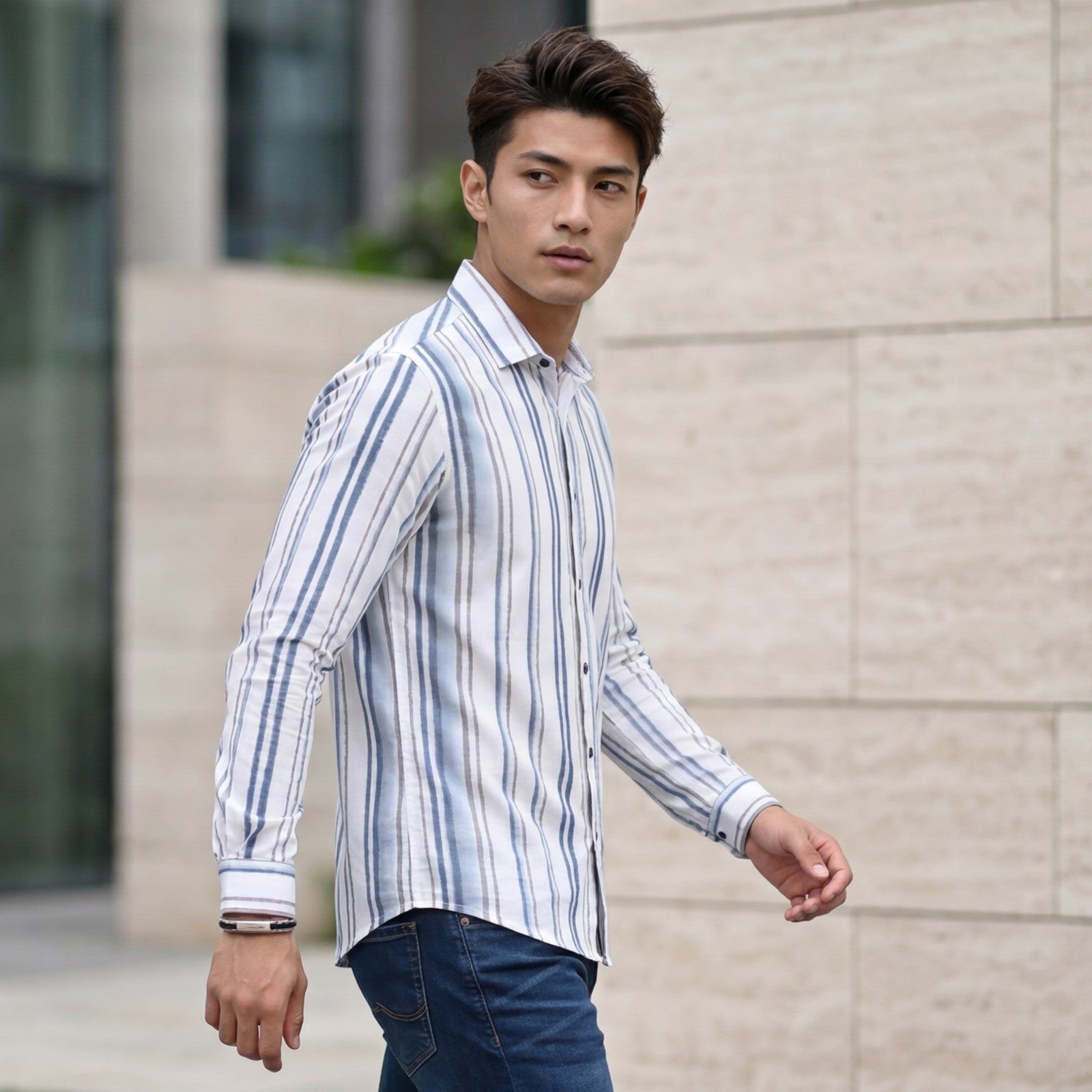 Men's White Printed Slim Fit Shirts