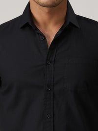 Men's Black Solid Slim Fit Shirts