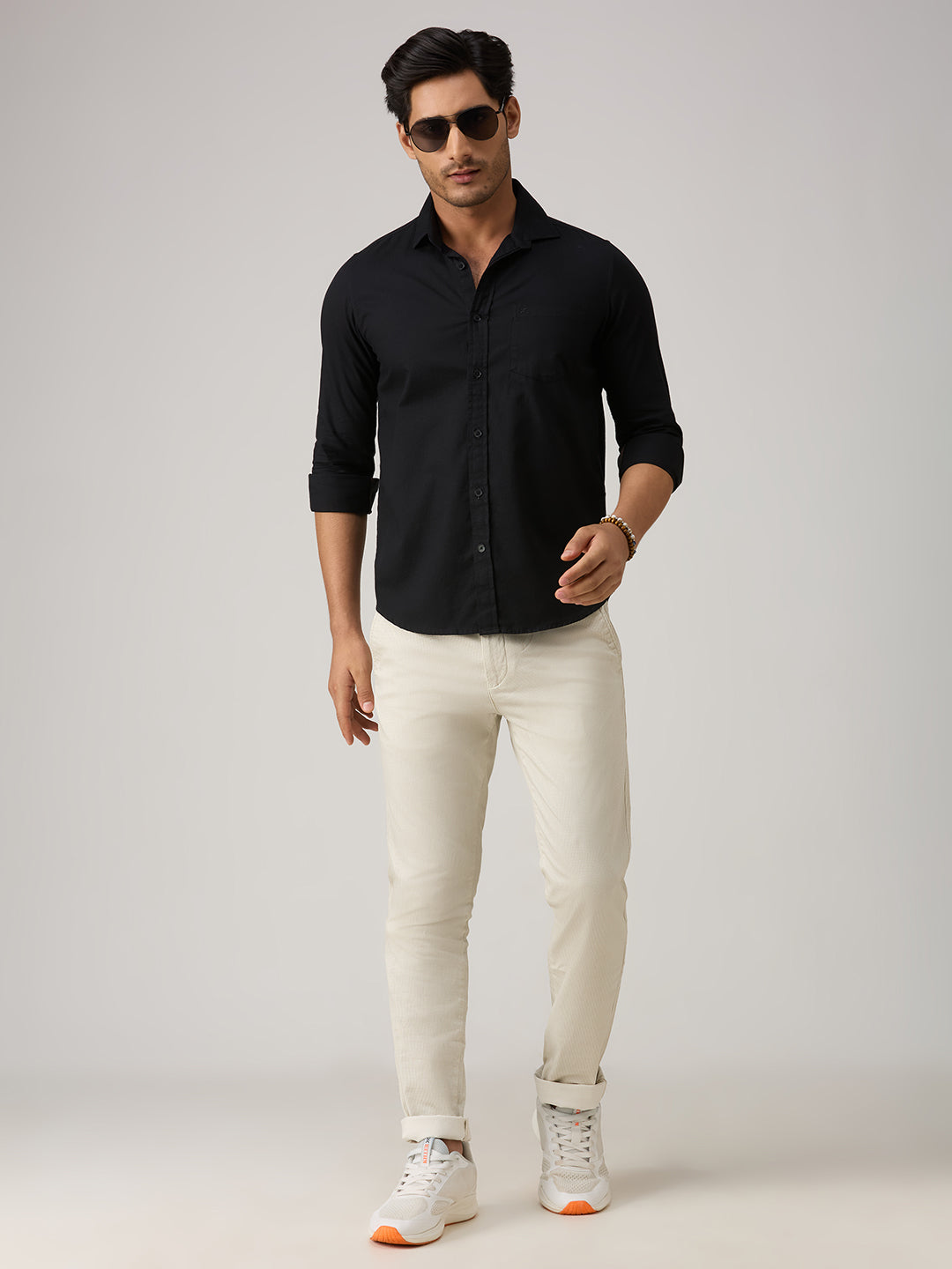 Men's Black Solid Slim Fit Shirts