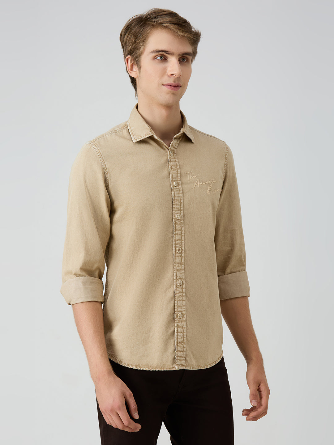 Men's Beige Solid Straight Fit Shirts