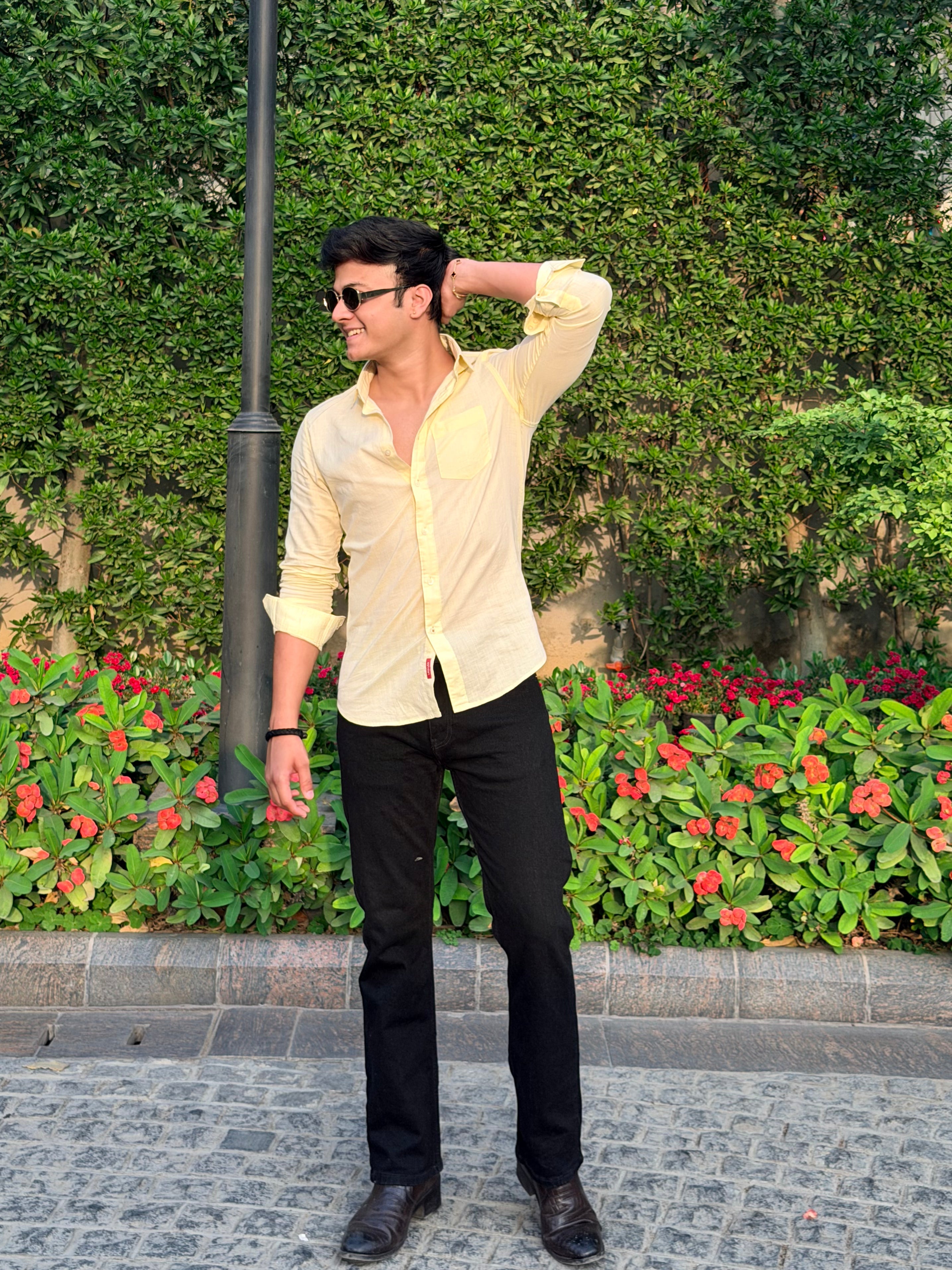 Lemon regular solid fit shirt
