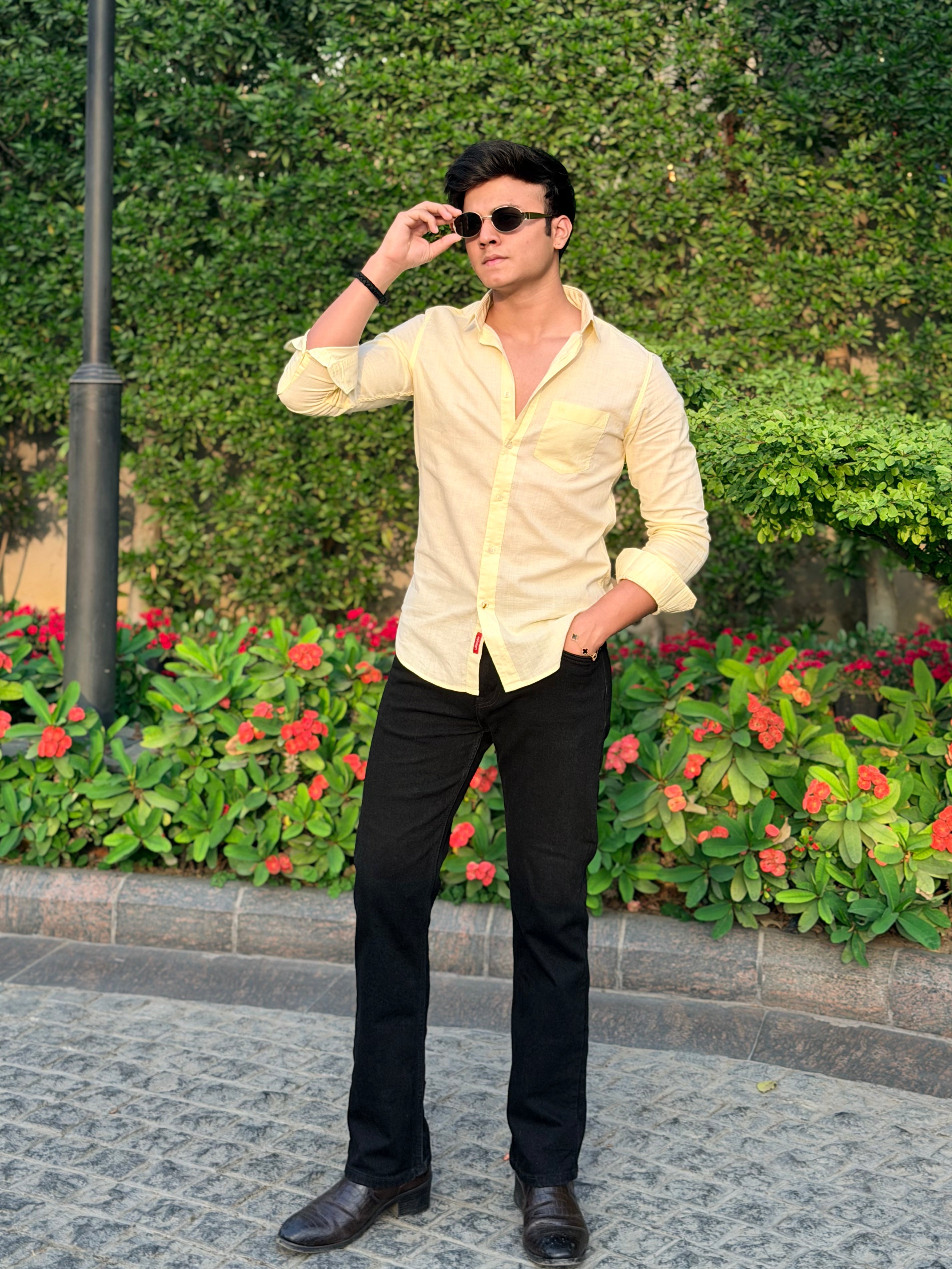 Lemon regular solid fit shirt