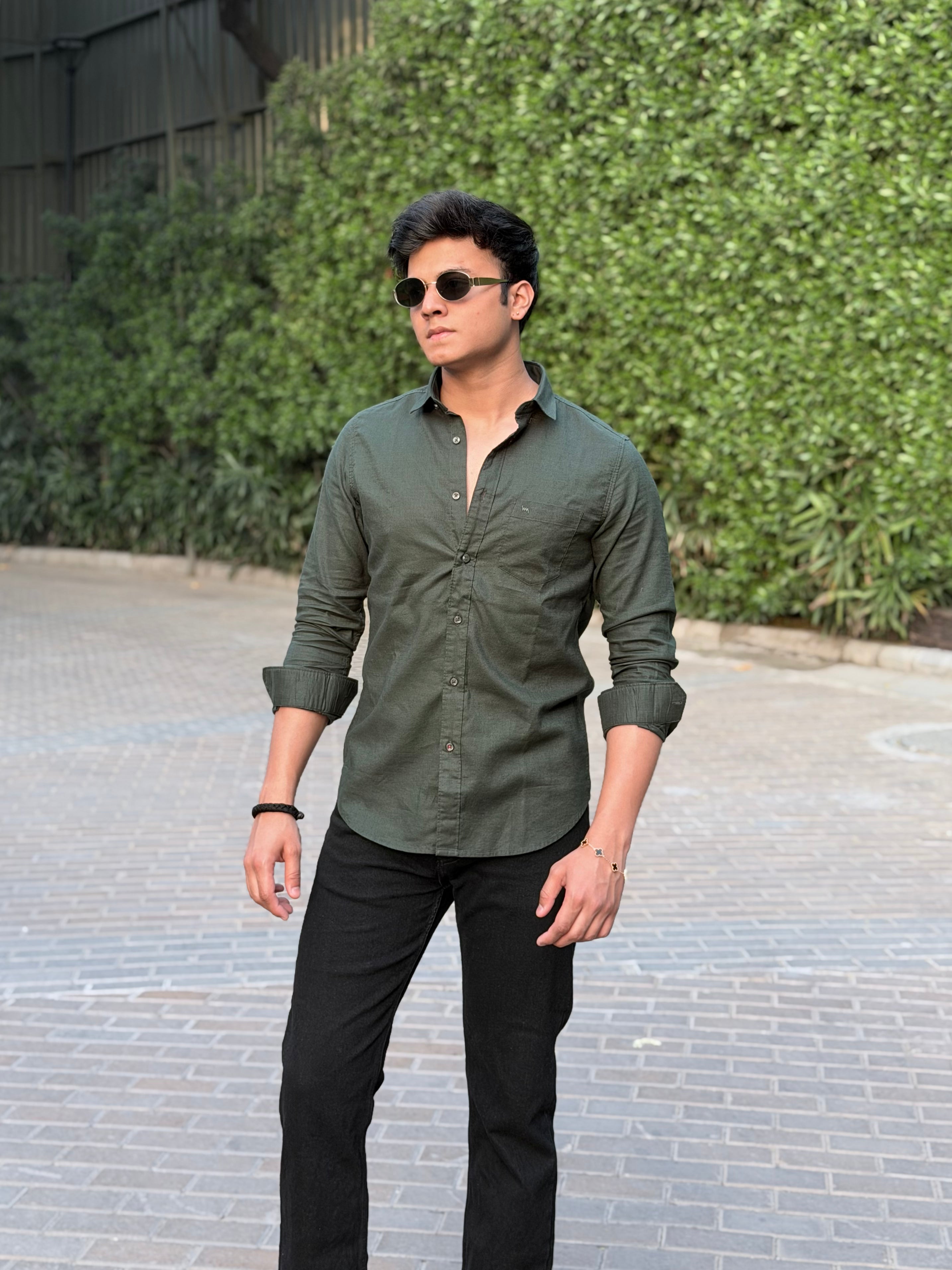 MEN'S SOLID REGULAR FIT FULL SLEEVES SHIRT- LT GREEN