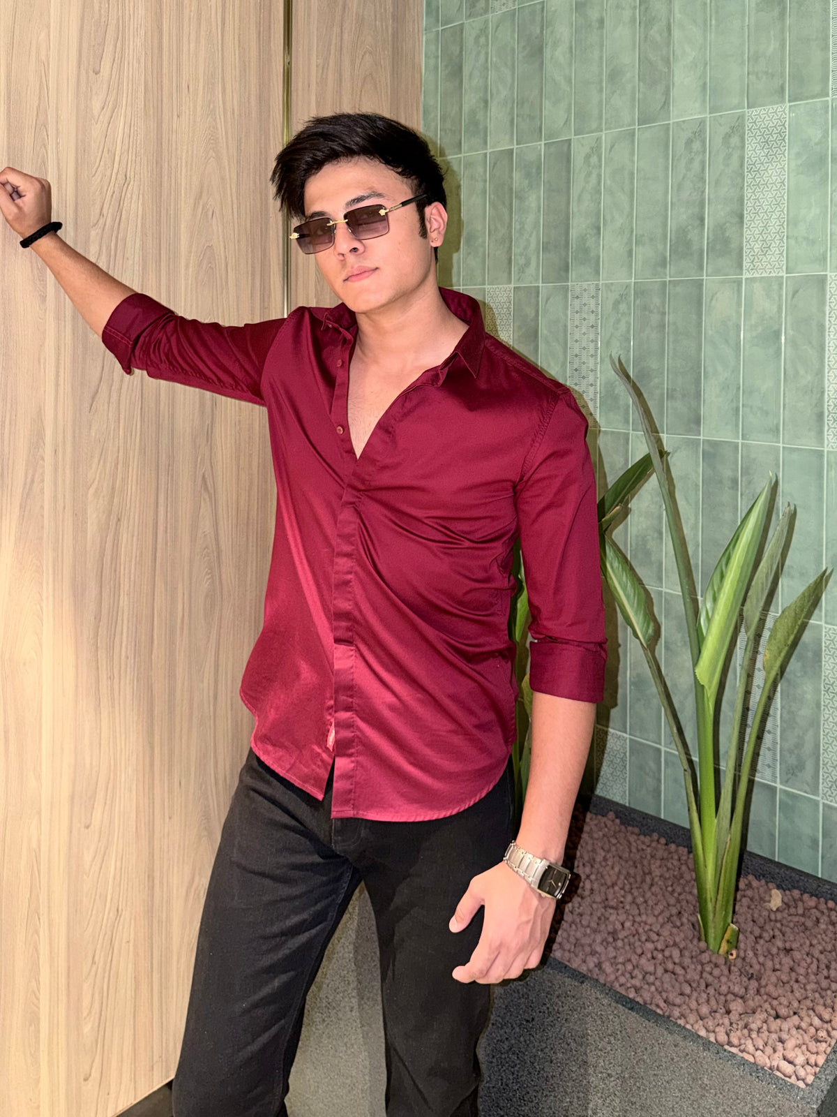 SLIM FIT SOLID MAROON SHIRT