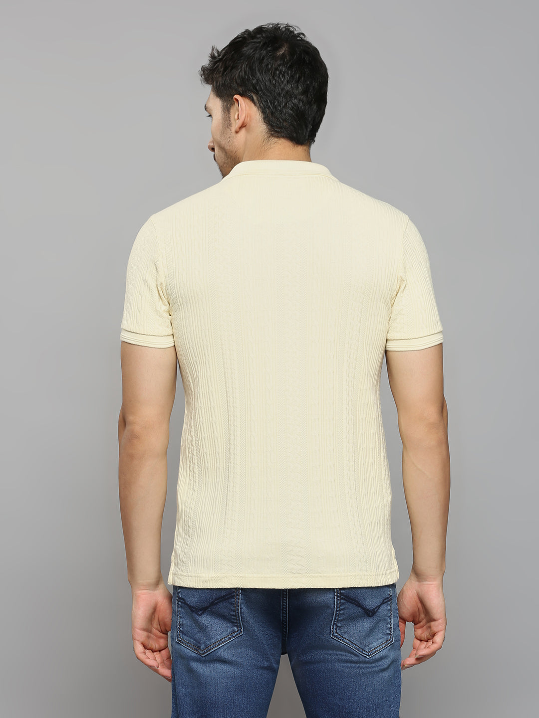 Men's Off White Solid Slim Fit T-Shirts