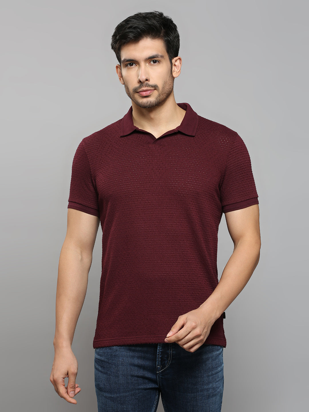 Men's Maroon Solid Slim Fit T-Shirts