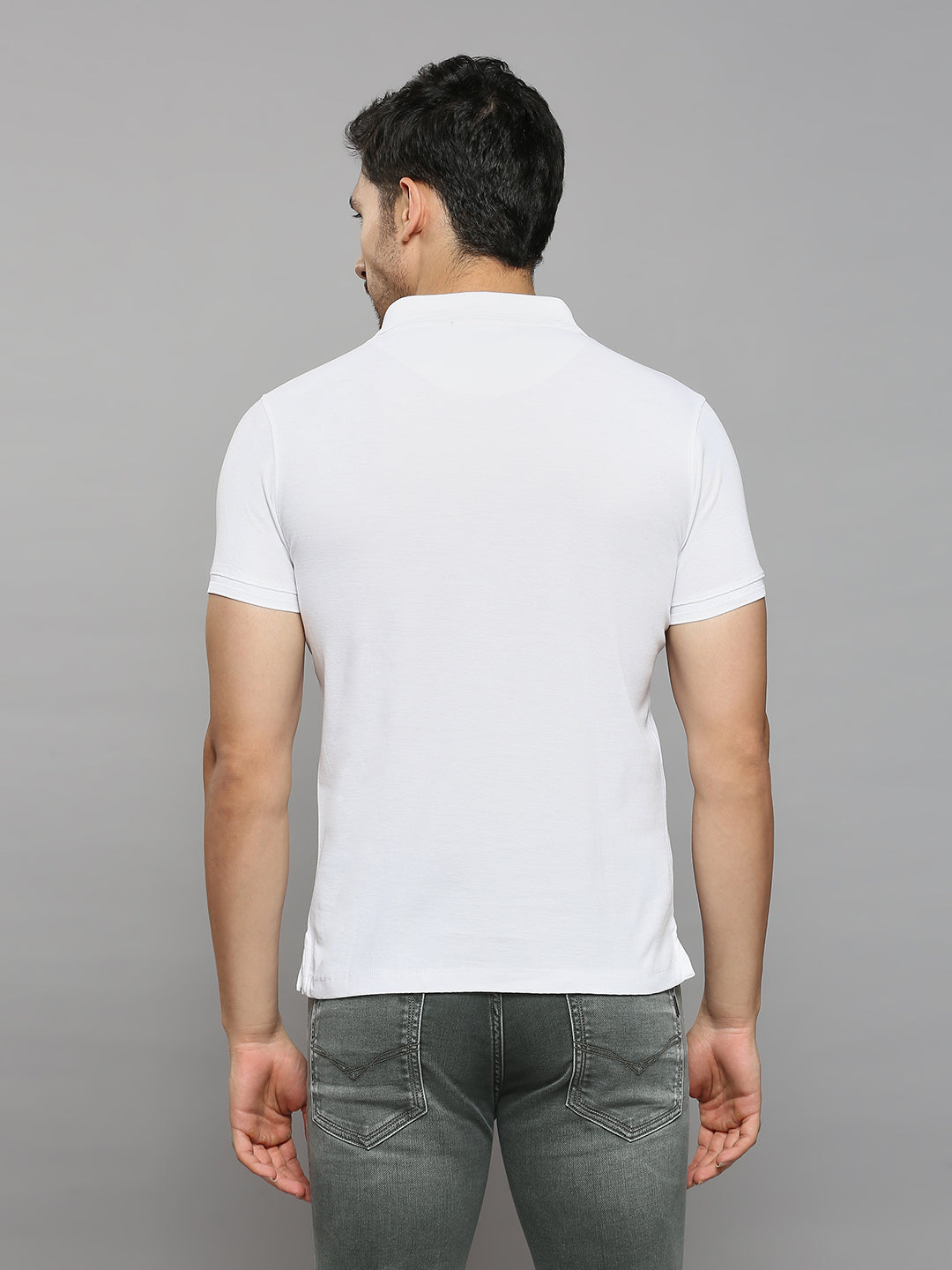 Men's White Solid Slim Fit T-Shirts