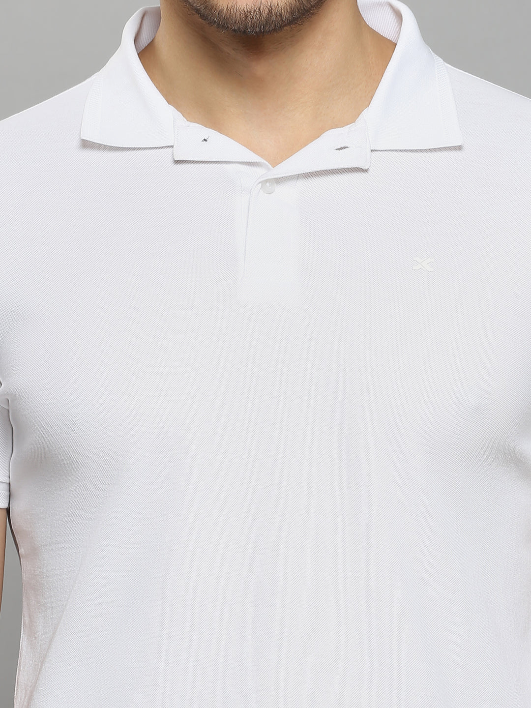 Men's White Solid Slim Fit T-Shirts